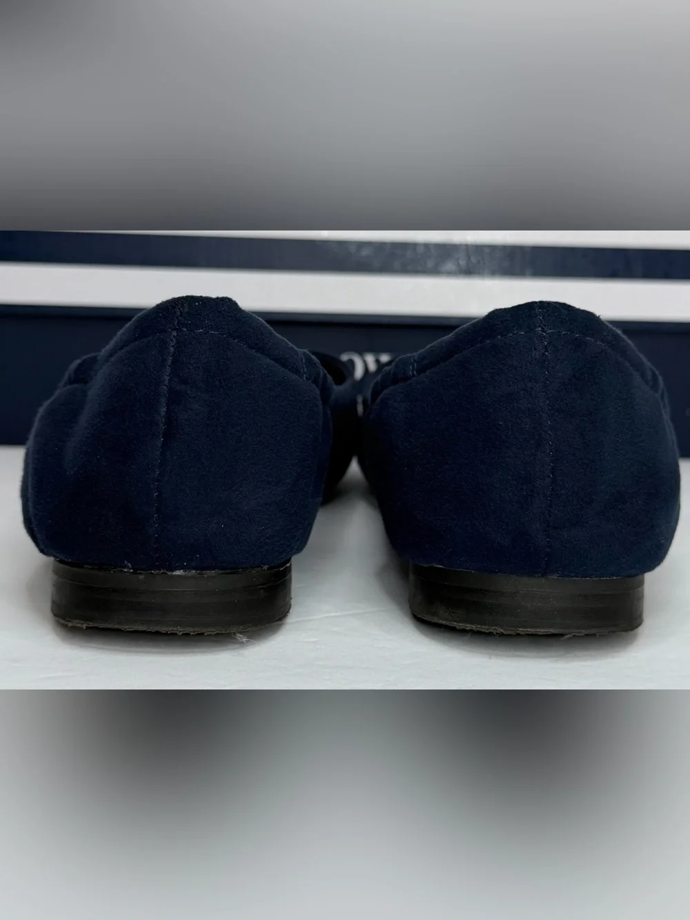 Crown & Ivy Navy Suede Pointed Toe Flats Size 7W EUC